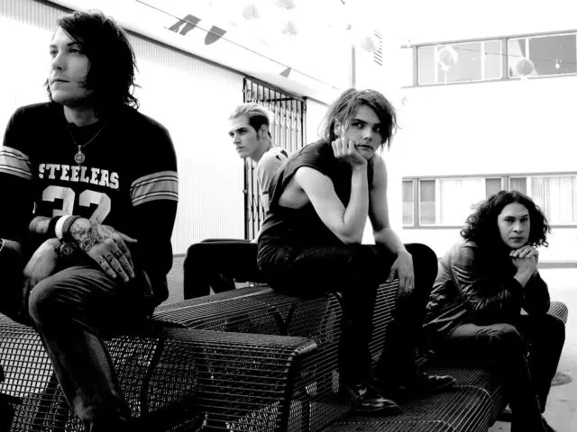 MY CHEMICAL ROMANCE POSTPONE US TOUR DATES TO 2021
