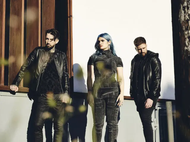 SPIRITBOX DEBUT VIDEO FOR “SECRET GARDEN”