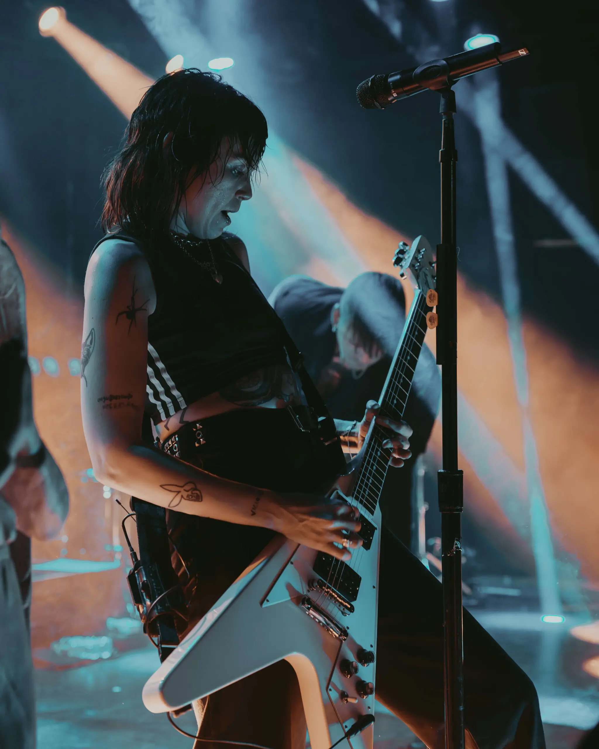Hot Milk (The Vamp Tour) – 5