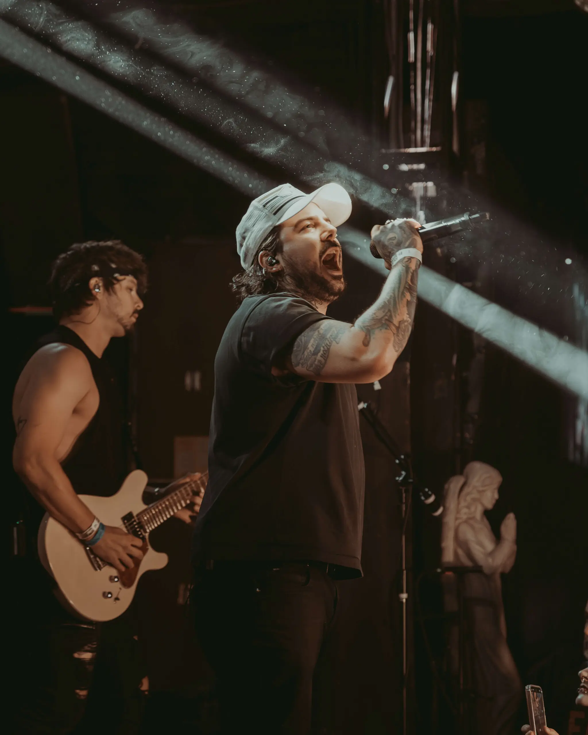 Savage Hands (The Vamp Tour) – 3