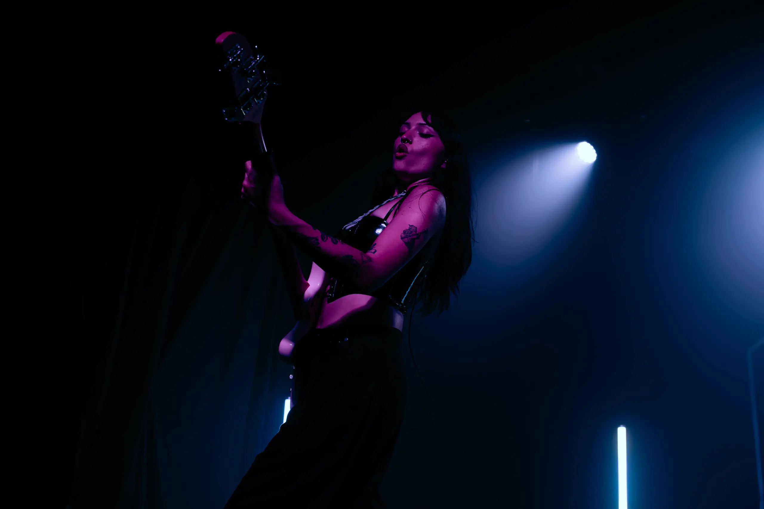 Honey Revenge (The Loving and Losing Tour) – 16