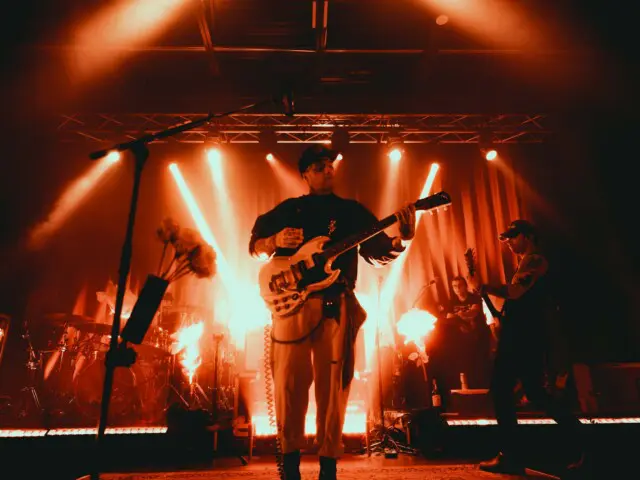 ‘The Tour Of Yellow Roses’ Featuring Highly Suspect and Dead Poet Society — Fayetteville, AR — 6.1.26