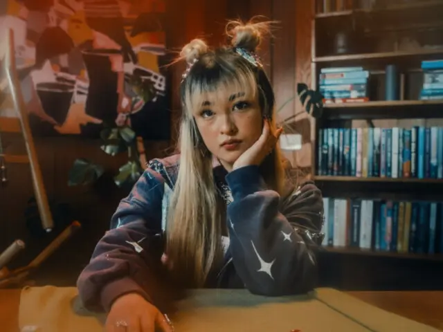 RINRIN Signs With Fearless Records, Shares New Single “fever dream”