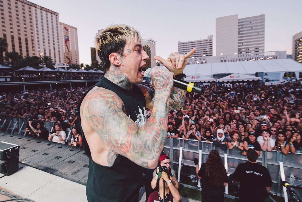 Watch Falling In Reverse Perform “Losing My Mind” & “Losing My Life” LIVE At The Final Vans Warped Tour