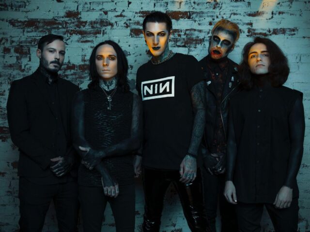 WATCH MOTIONLESS IN WHITE PERFORM “CREATURES X: TO THE GRAVE” LIVE