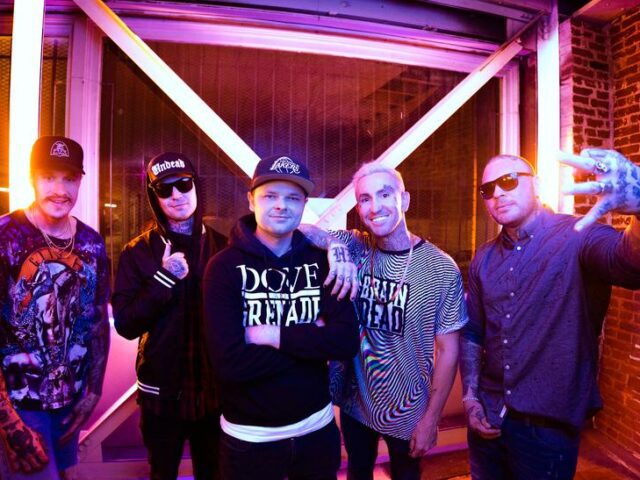 HOLLYWOOD UNDEAD PREMIERE NEW SINGLE “GONNA BE OK”