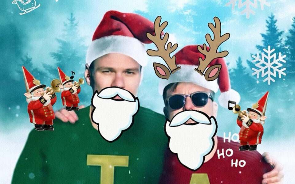 TILIAN PEARSON & ANTHONY GREEN COVER ALVIN & THE CHIPMUNKS’ “CHRISTMAS DON’T BE LATE”
