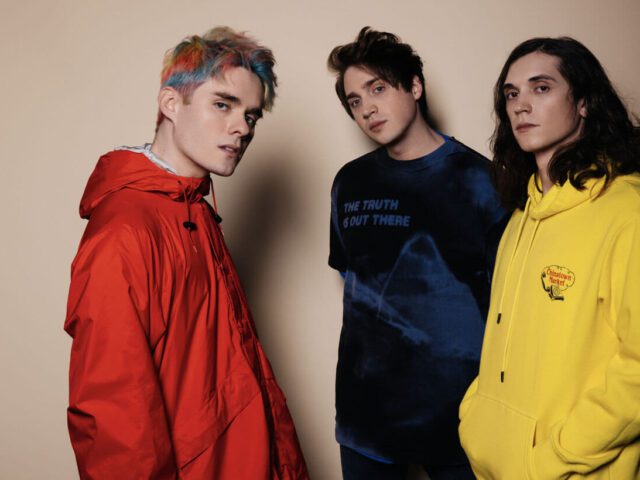 WATERPARKS ANNOUNCE NEW ALBUM ‘GREATEST HITS’ + RELEASE NEW SINGLE “SNOW GLOBE”