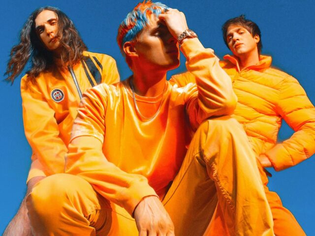 WATERPARKS DEBUT NEW VIDEO FOR “VIOLET!”