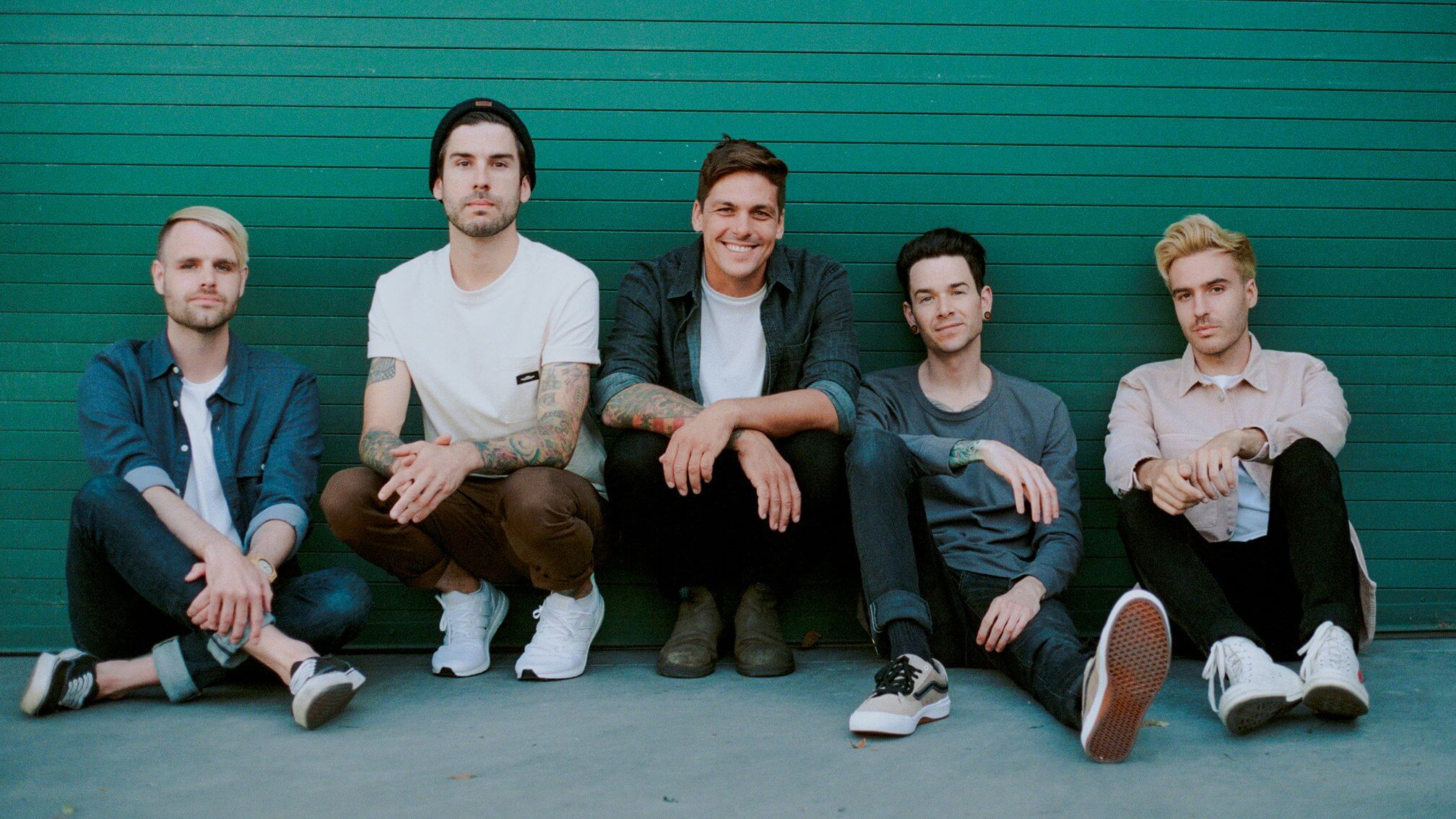 REAL FRIENDS SIGN TO PURE NOISE RECORDS; RELEASE NEW SINGLES “NERVOUS WRECK” & “STORYTELLER”