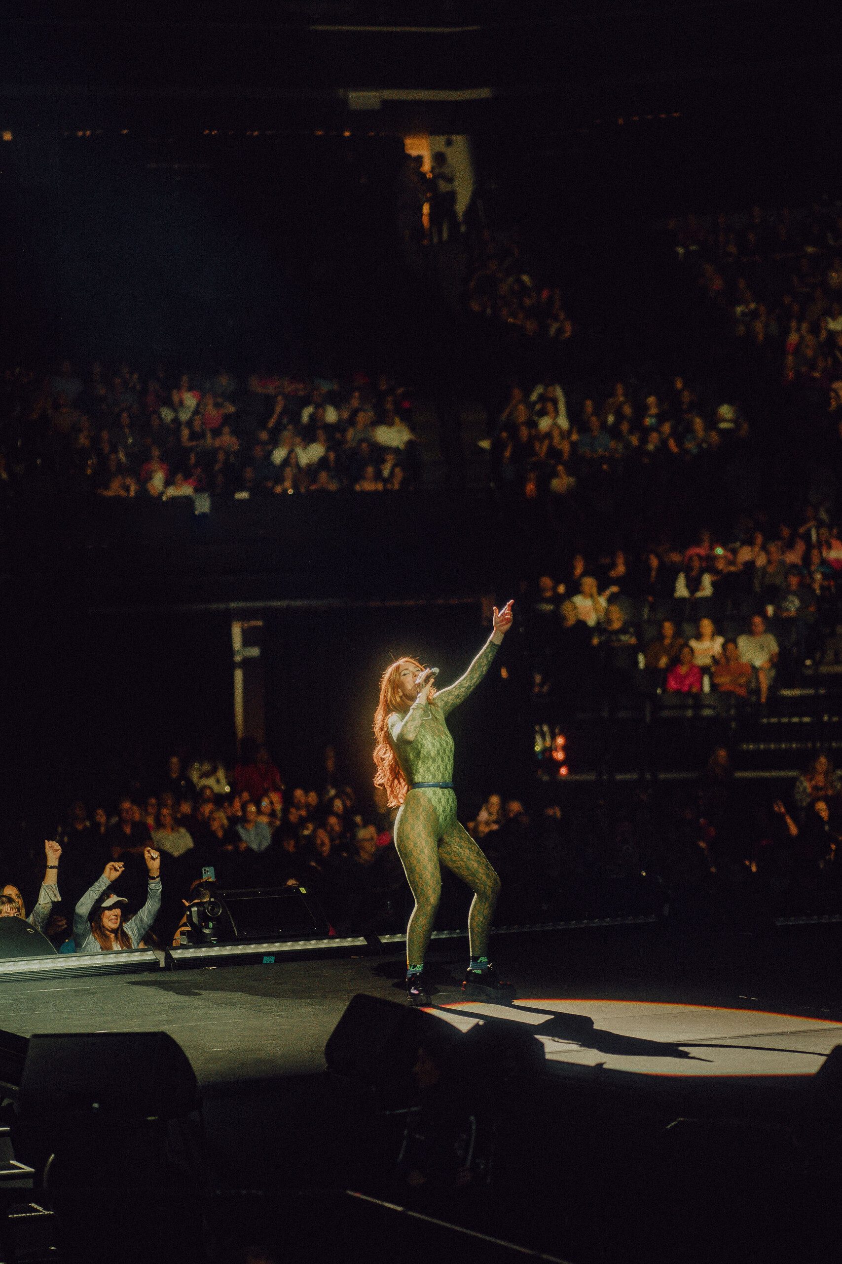 GROUPLOVE (Golden 1 Center) 28