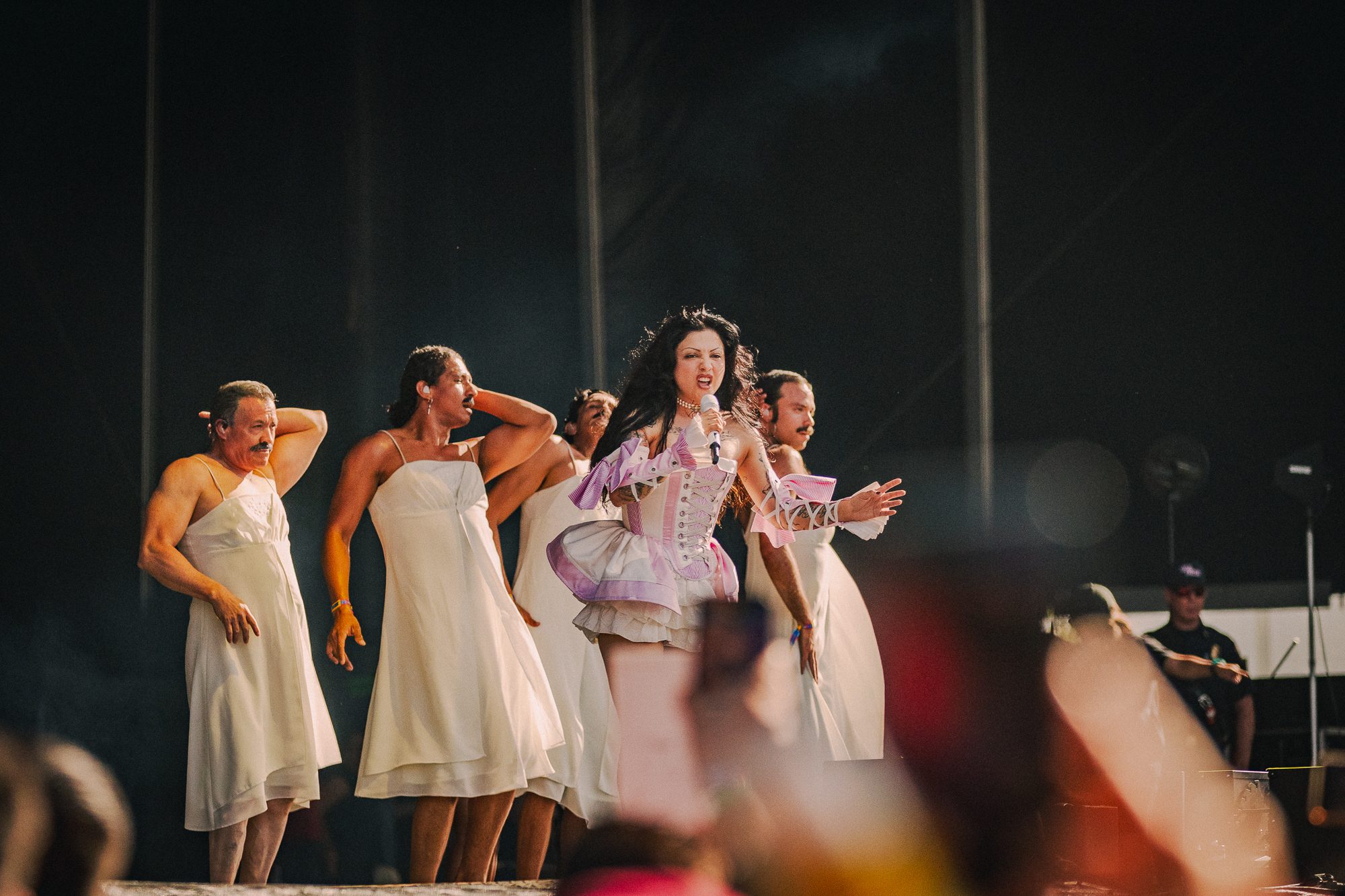 Mon Laferte(La Onda)-13