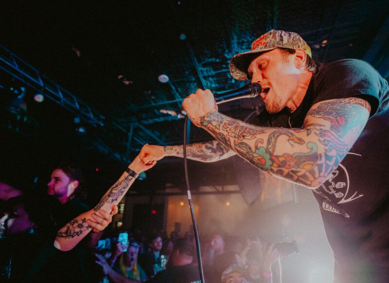 Neck Deep (The Dumbstruck Dumbfck Tour – 18