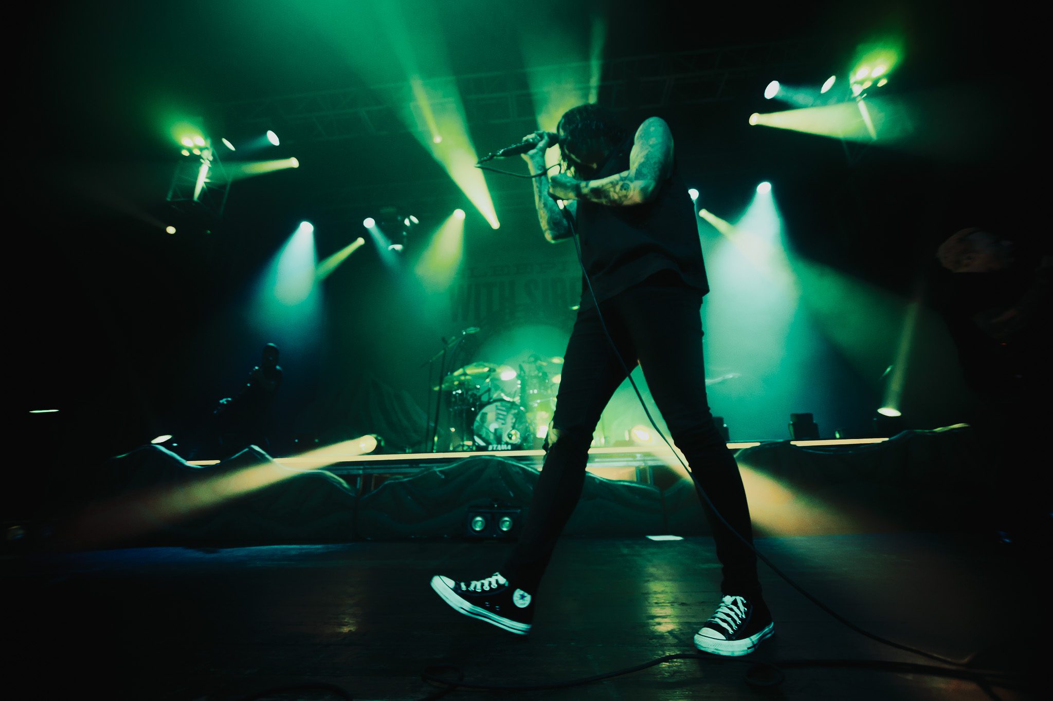 Sleeping With Sirens (Lets Cheers To This Tour) – 1